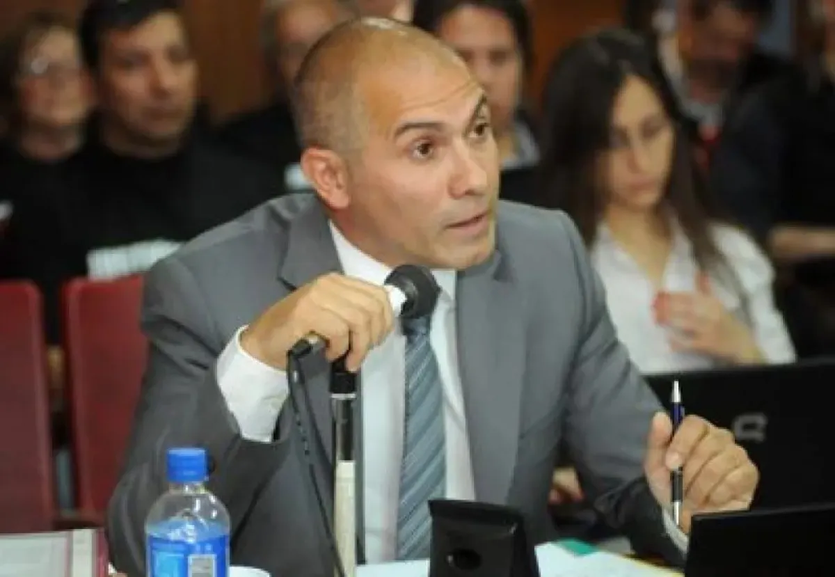 Dos policías desafectados por presuntos vínculos con robos