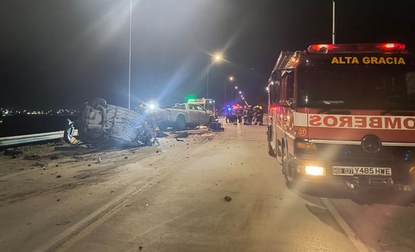Cuatro muertos tras un choque entre un Gol y una RAM