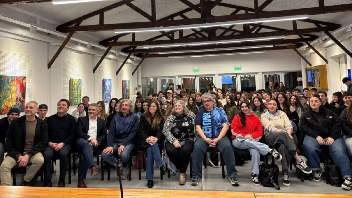 Los caños en desuso vuelven a la FAUD con Rediseña