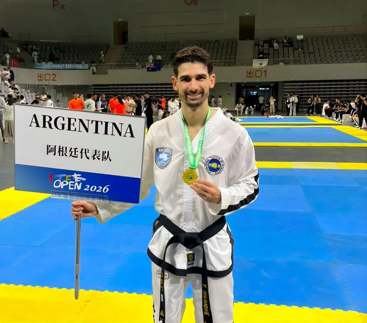 Maimone se trajo el oro de China en hasta 70 kilos