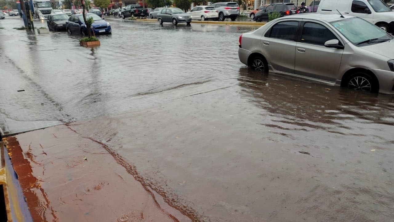 Lluvia y muchos accidentes de tránsito en Mar del Plata