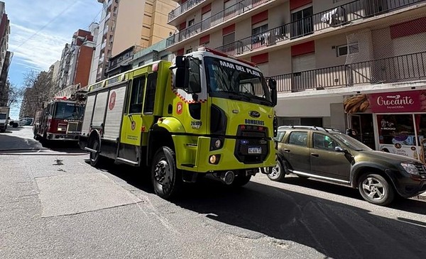Incendio en un depto evacuó 10 pisos en Mar del Plata