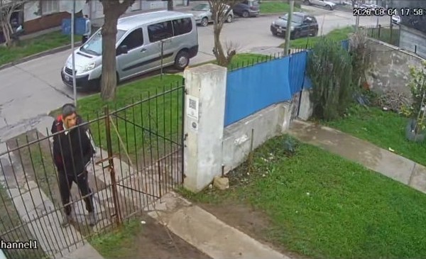 Entraron por garrafas y el dueño los frenó armado