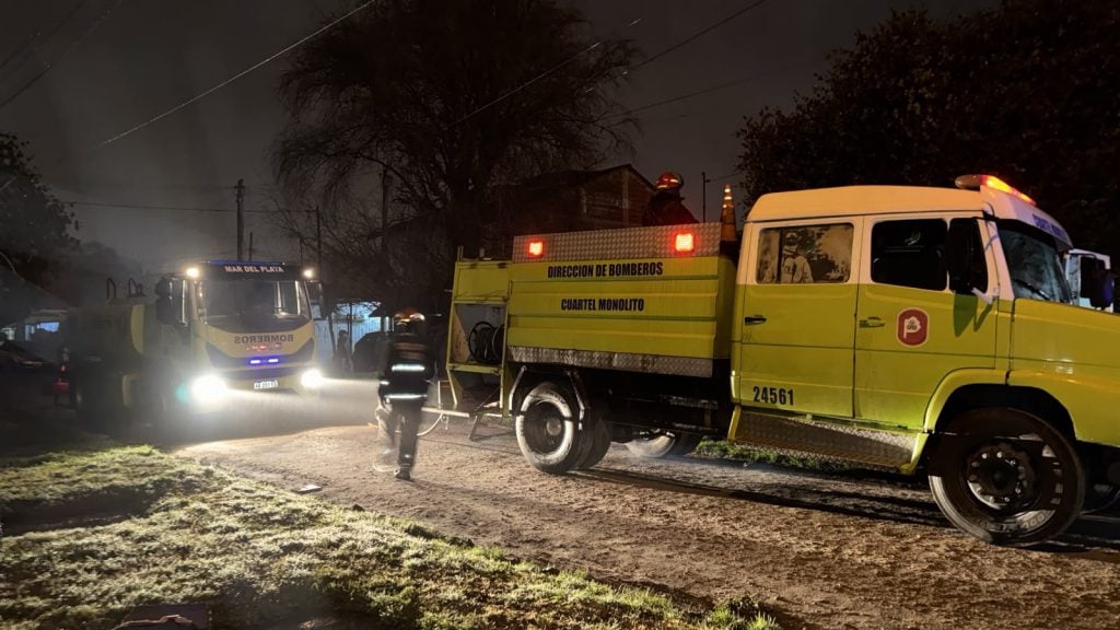 Incendio y techo desplomado en una casa de Santa Rosa de Lima