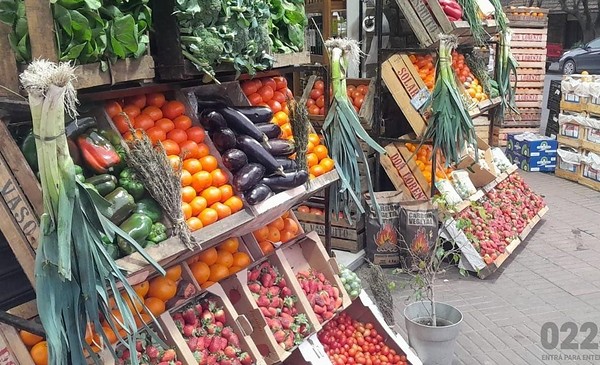 La compra grande quedó en el cajón de las verdulerías