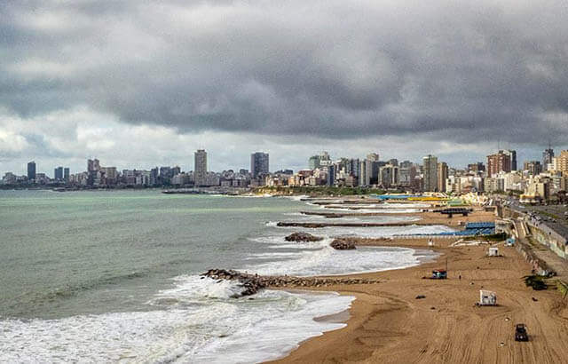 El sur sopla fuerte y Mar del Plata queda en alerta amarilla