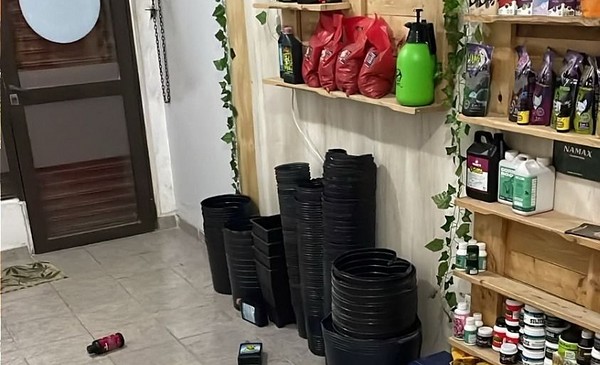 Abrieron hace un mes, les robaron y cerraron en Los Pinares