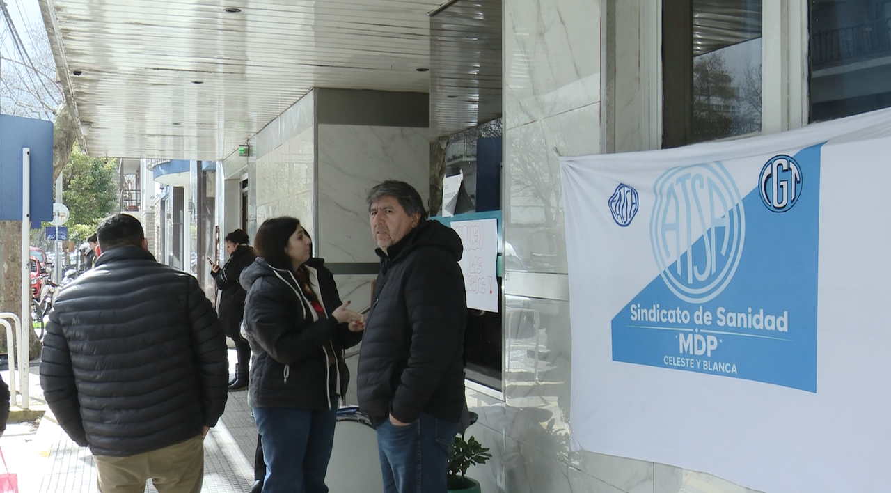 Familiares denuncian falta de atención en la Clínica Mar del Plata
