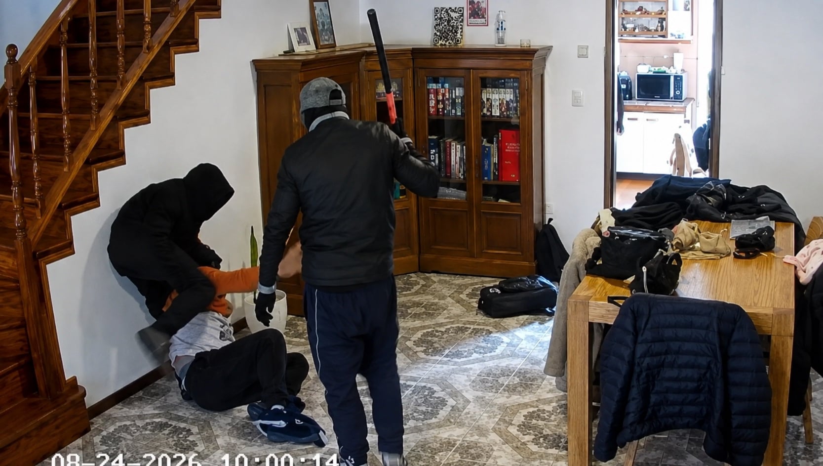 Una familia busca recuperarse tras una entradera
