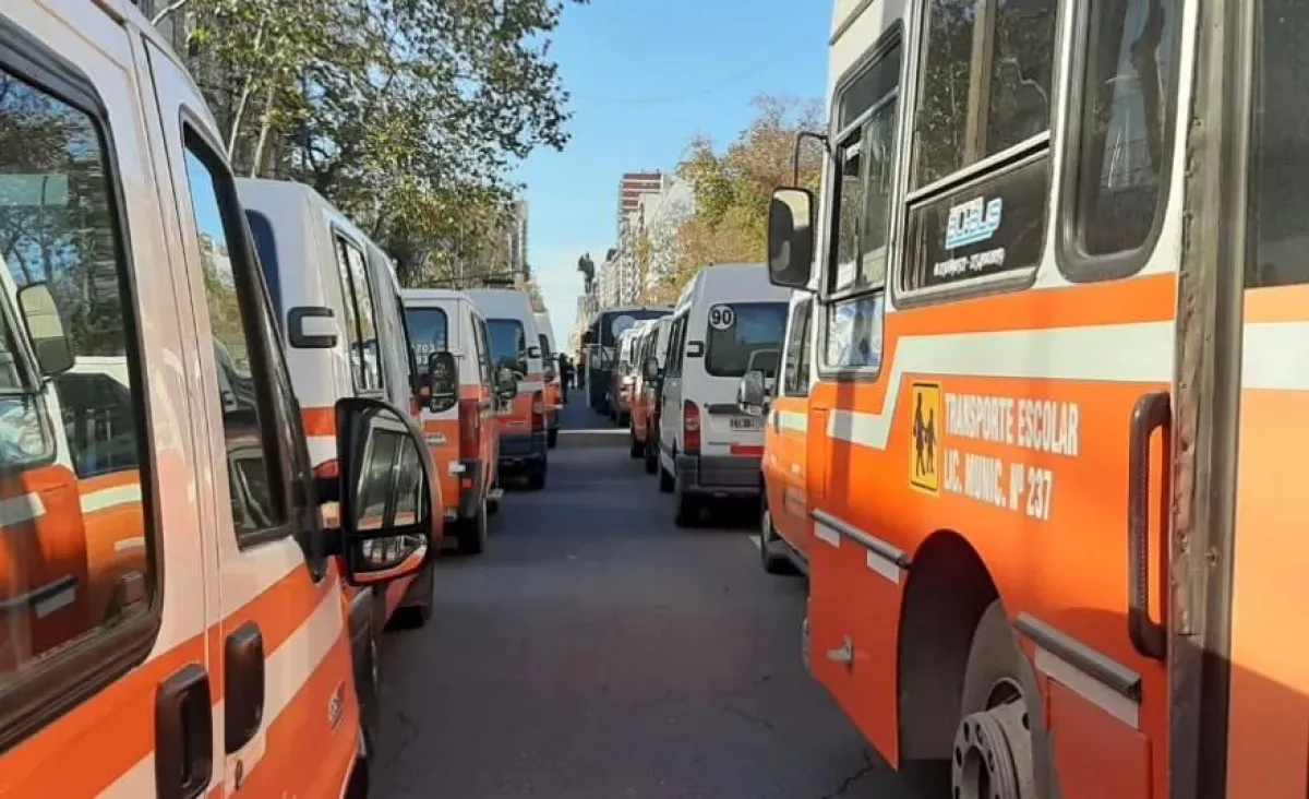 $315 millones para que el transporte escolar no se corte