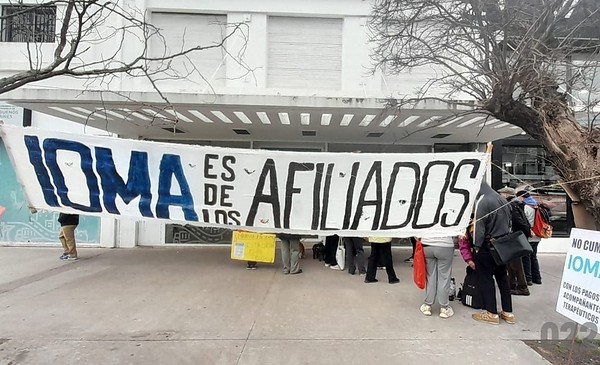Reclamo ante Ioma por pagos demorados hasta 120 días