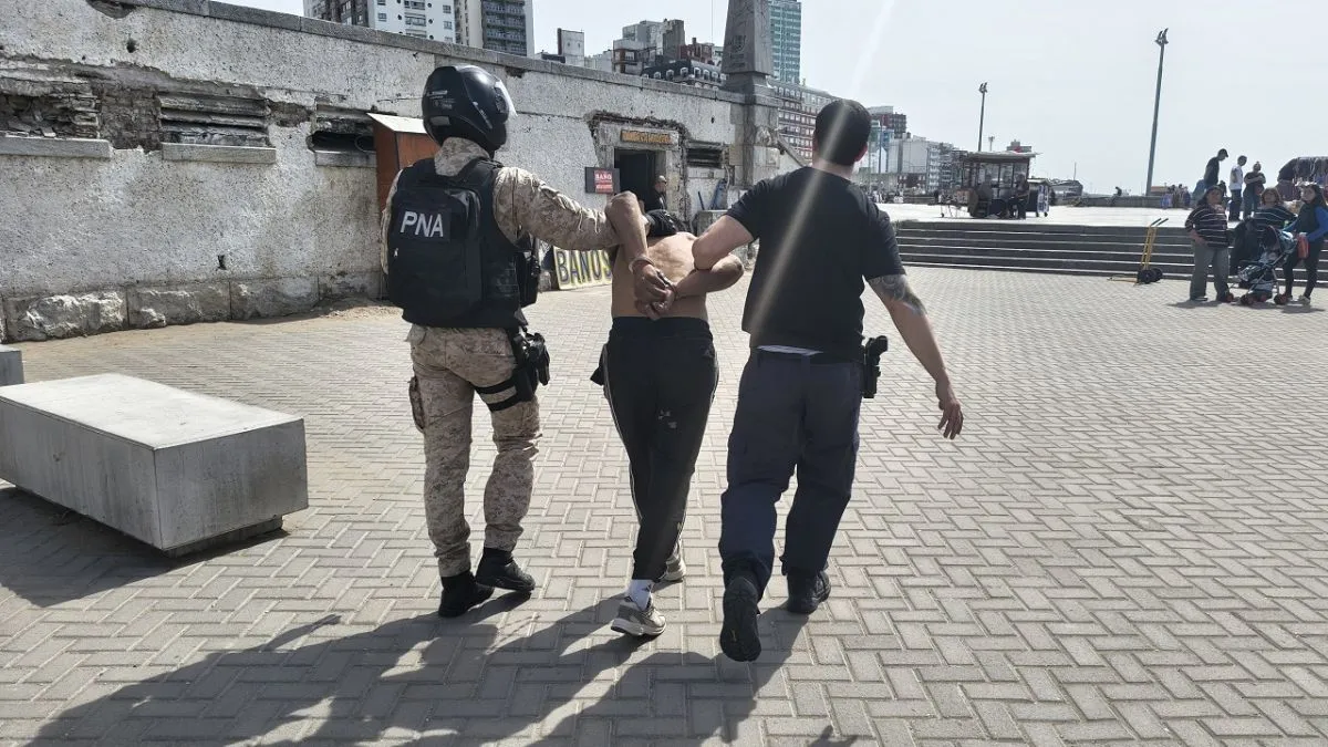 Le robó una cadena a una turista y terminó en Batán