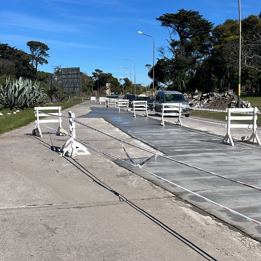 La costa tiene un carril menos entre el Faro y Waikiki