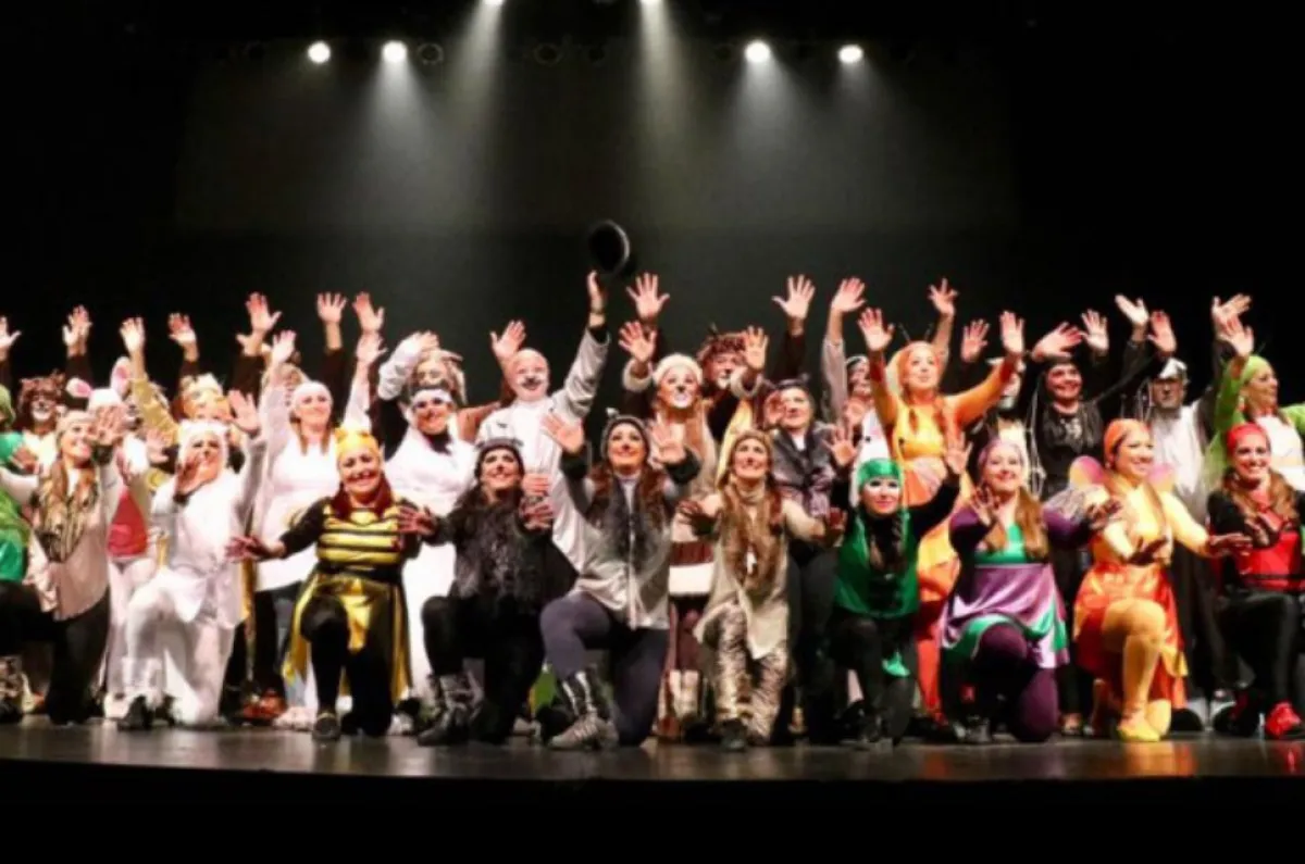 Más de 30 profesionales de salud suben al Auditorium