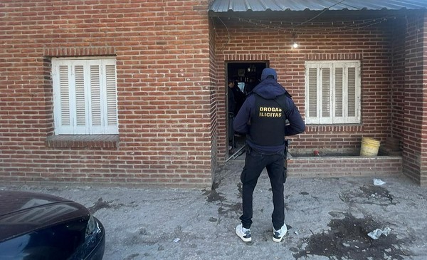 Cuatro casas, una ruta para vender cocaína