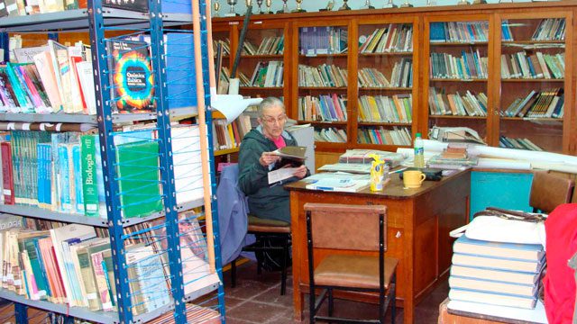 Ayala dice que solo 20 bibliotecas siguen abiertas