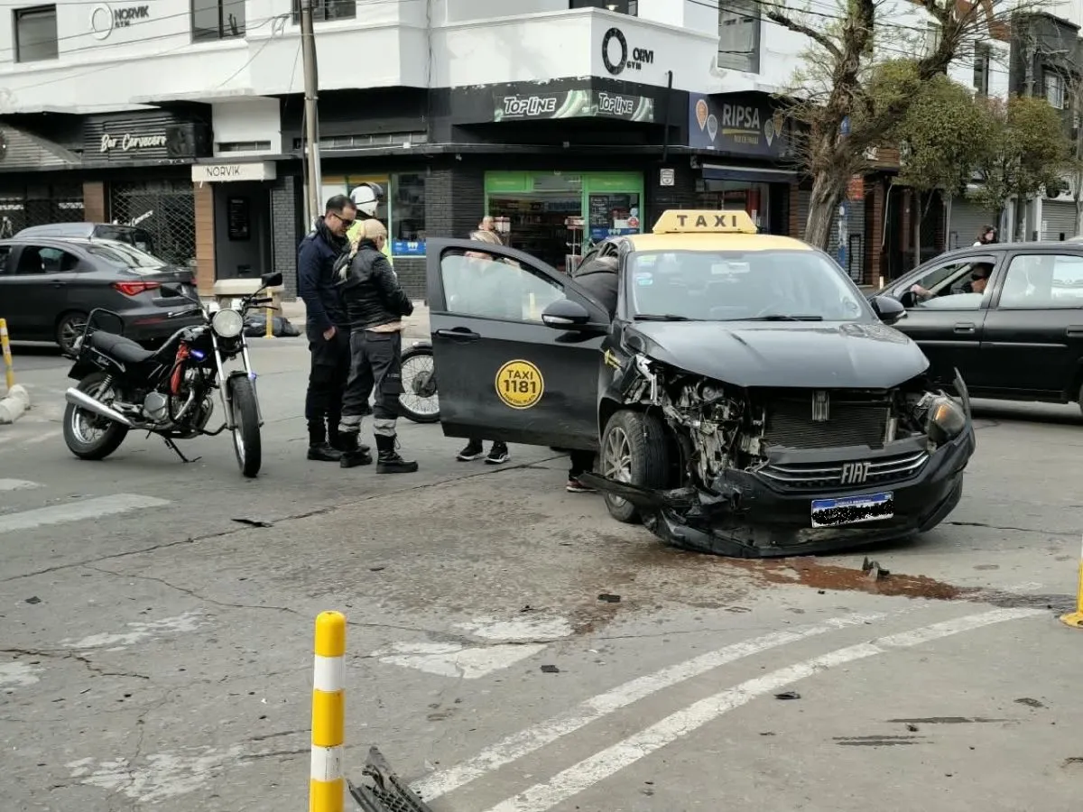 Una nena fue asistida tras un choque en San Martín y San Juan