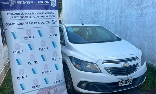 Un Prisma robado en Mendoza apareció en Cerrito Sur