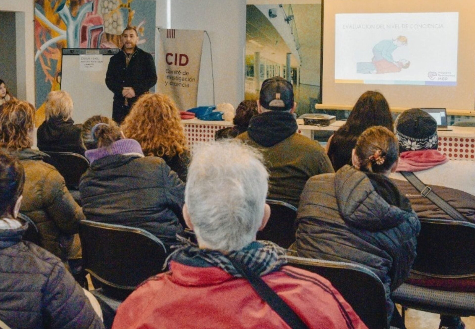 Octubre activa talleres gratis en los CAPS