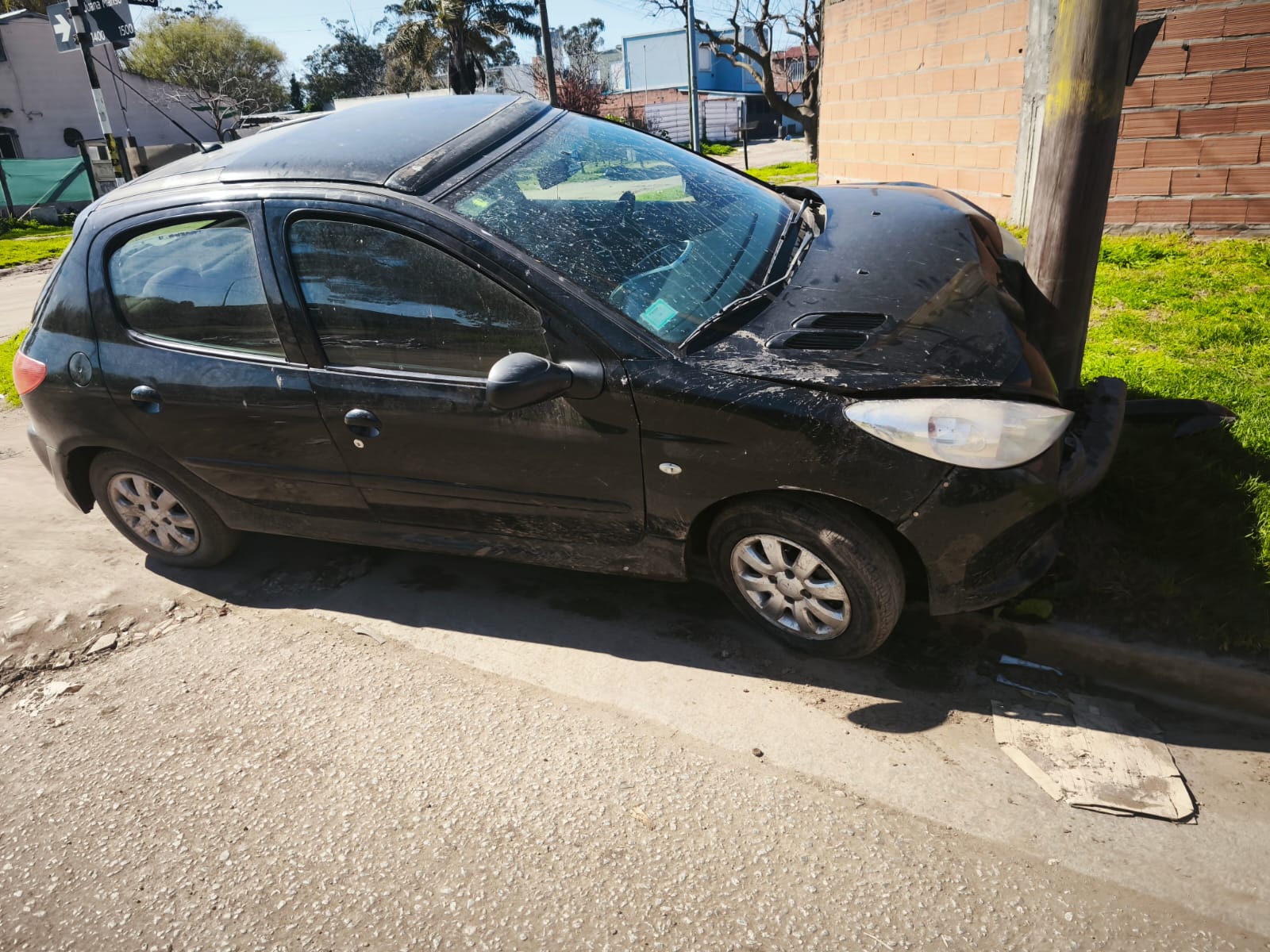 Escapó del control, chocó a 100 metros y tenía captura activa