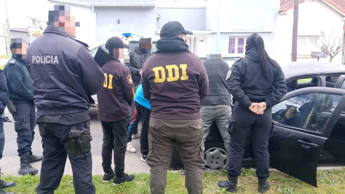 Inhibidor, persecución y tres detenidos en Mar del Plata