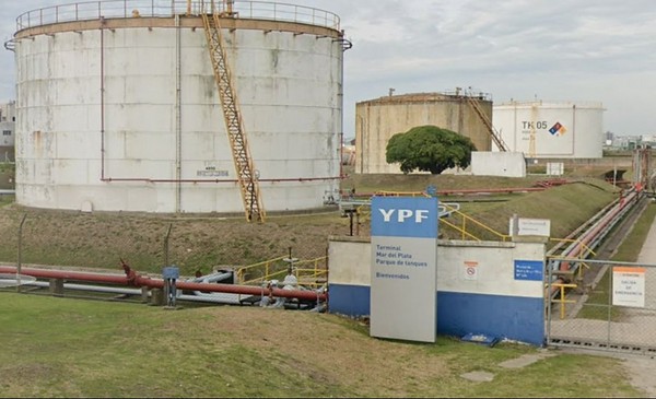 De 9 tanques de YPF en el Puerto, solo funcionan 2
