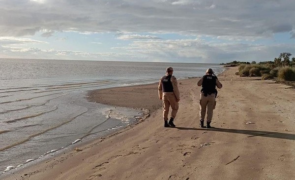 Sigue la búsqueda de dos kayakistas frente a Santa Teresita
