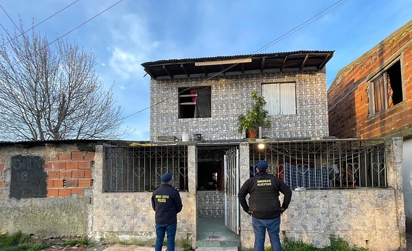 Dos points separados por una cuadra en Las Heras