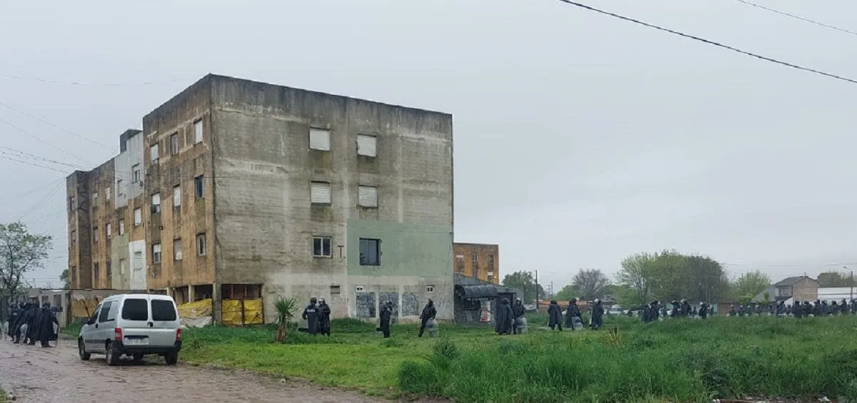 Más de 30 objetivos bajo la lluvia en Etchepare