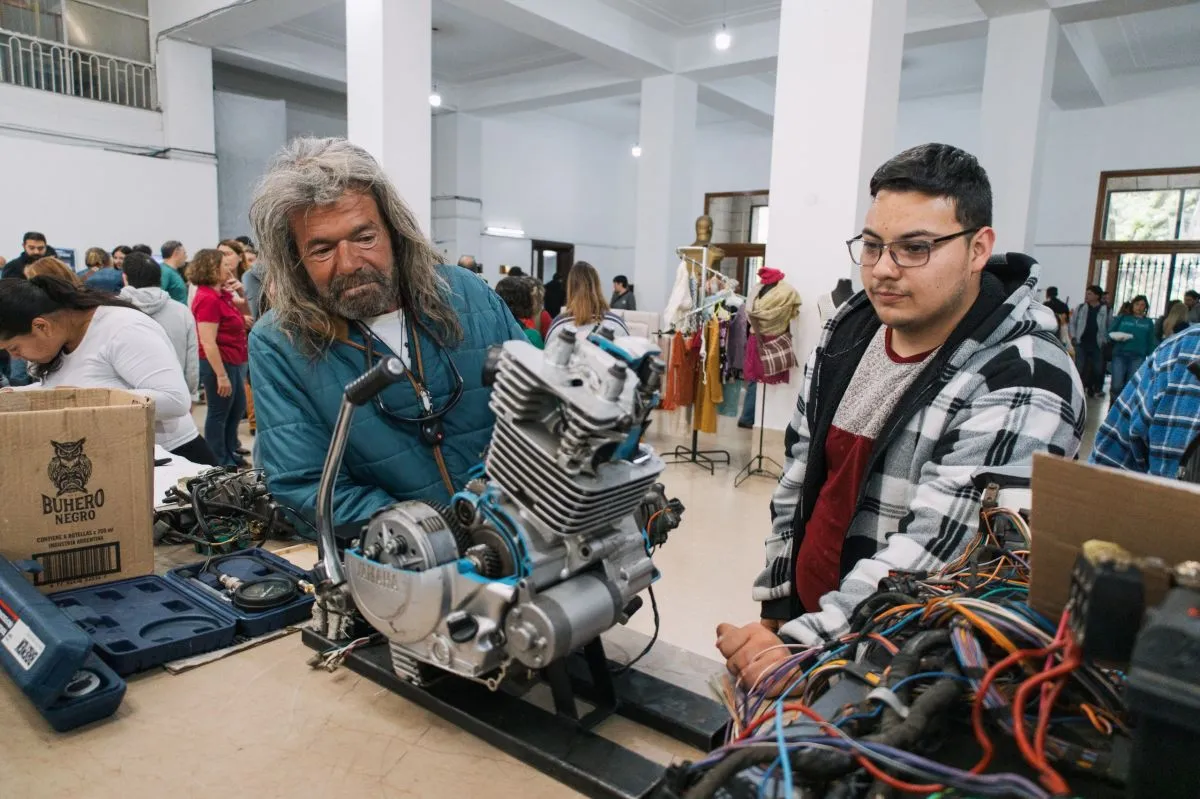 Más de 20 oficios se muestran en el Palacio Municipal