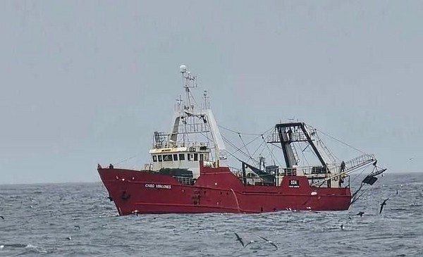 El puerto mueve la mitad del pescado y la caja no cierra