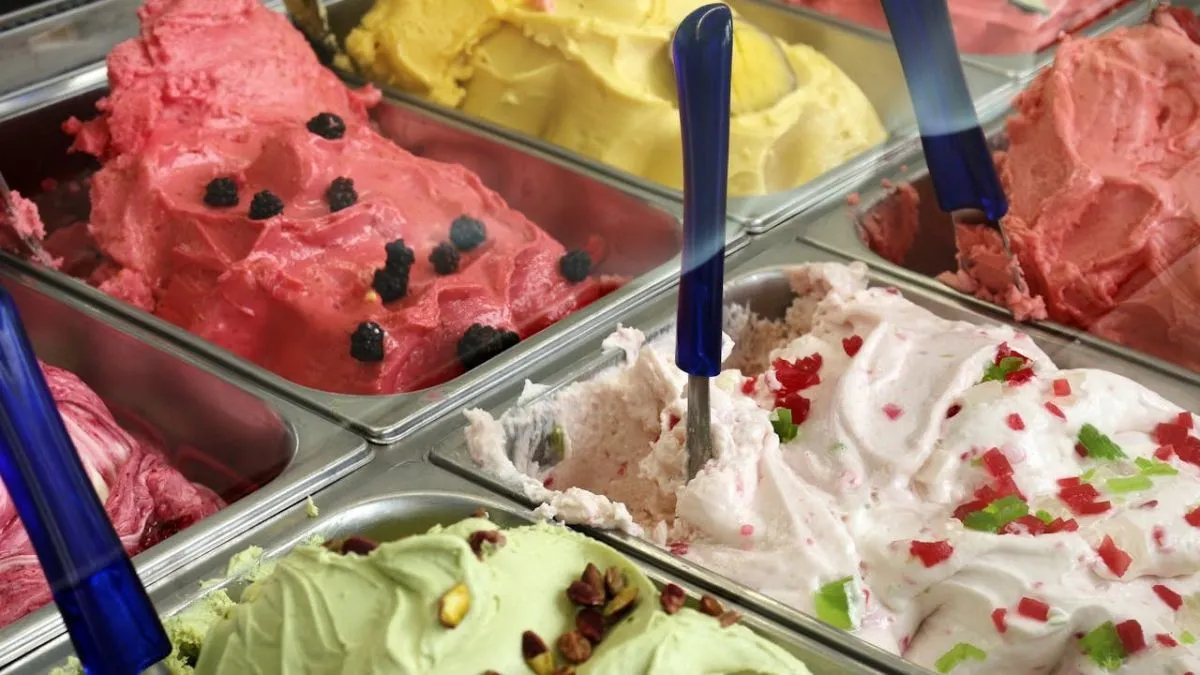 Colón suma helado artesanal con sello miramarense