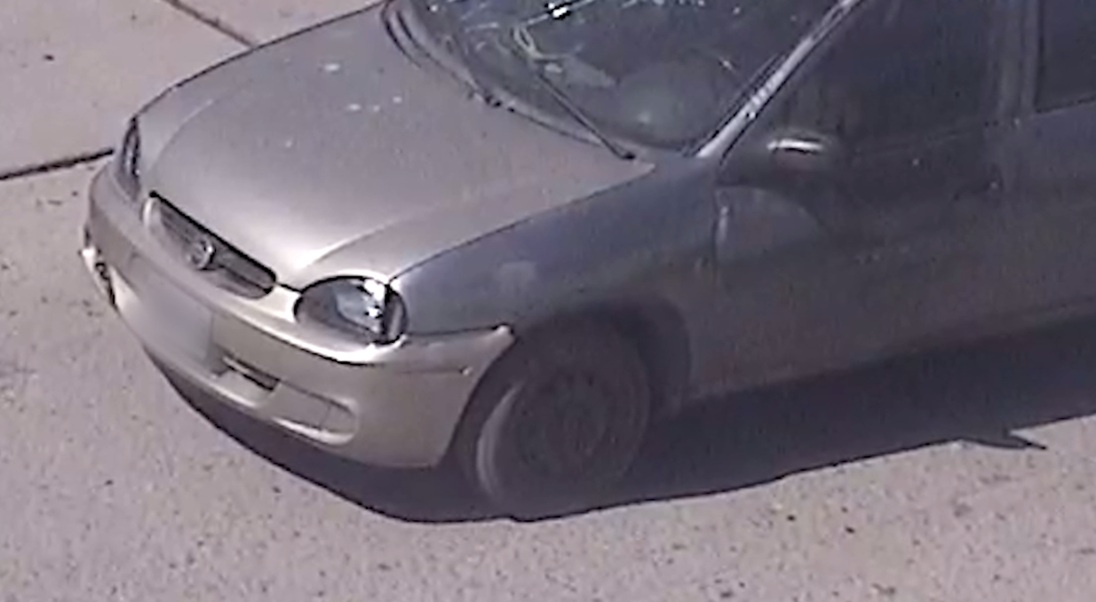 Secuestran Corsa tras casi atropellar gente en un boliche