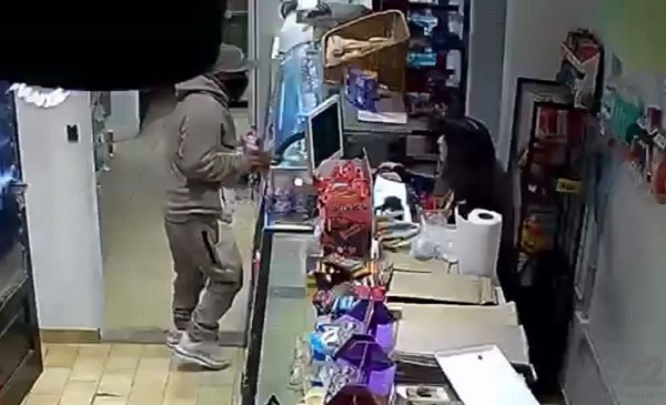 Asalto armado en un kiosco cerca de la Universidad