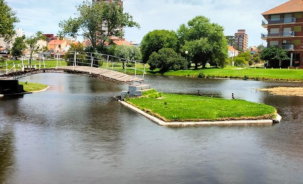 El plan cerca de MDP que mezcla parque, arroyo y playa
