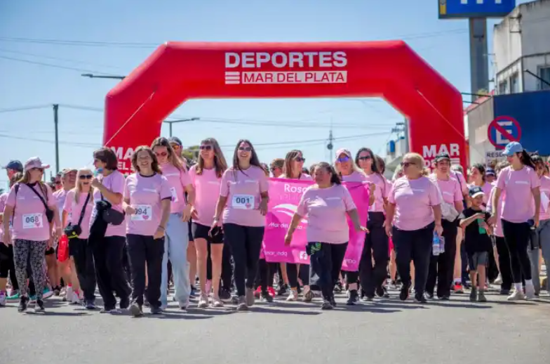 Batán corta la colectora por la Caminata Octubre Rosa