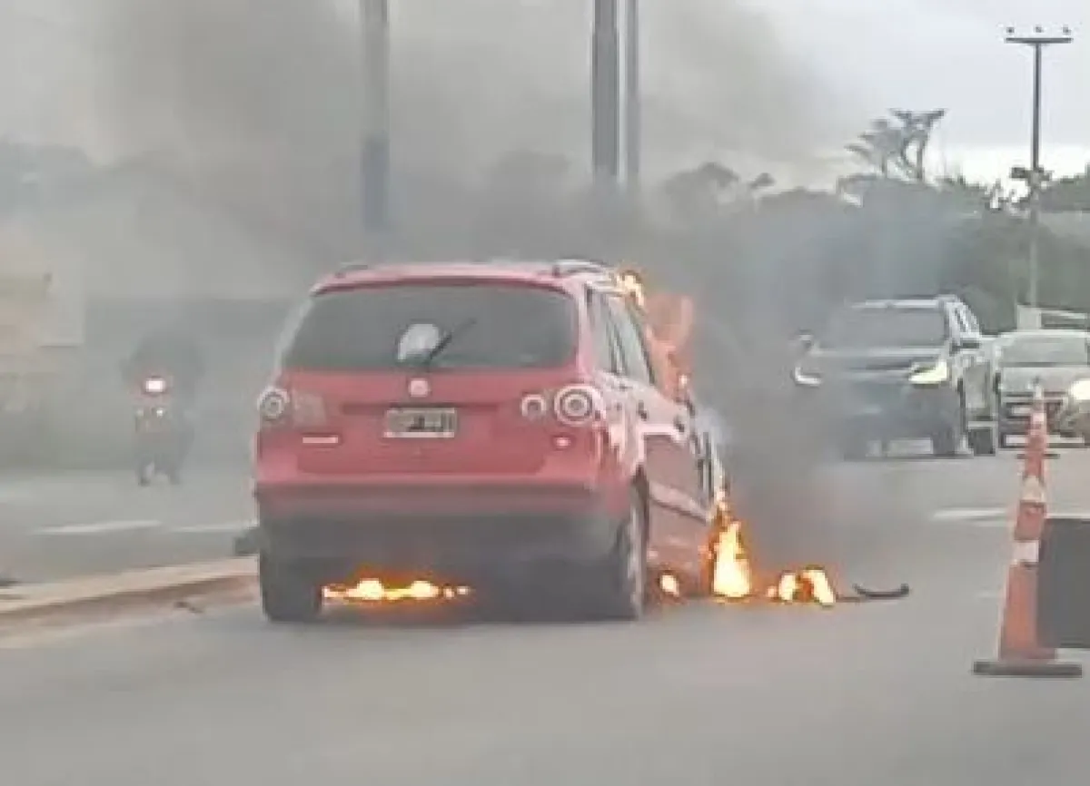 Una Suran se prendió fuego frente al Parque Camet