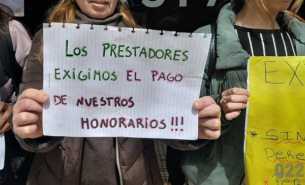 Prestadores de OSFA dicen que no cobran desde junio