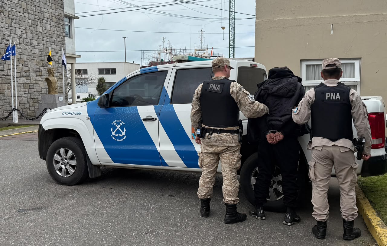 Dijo tener un arma, robó $85 mil y cayó a 50 metros