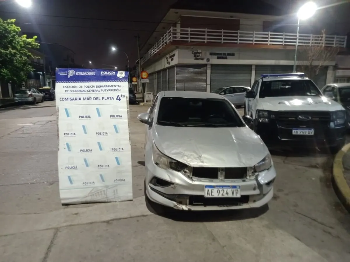 Patente prestada y un auto buscado en plena Colón