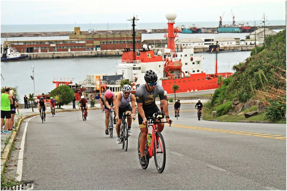 90 km, 21 km y una llegada inédita en la Base Naval