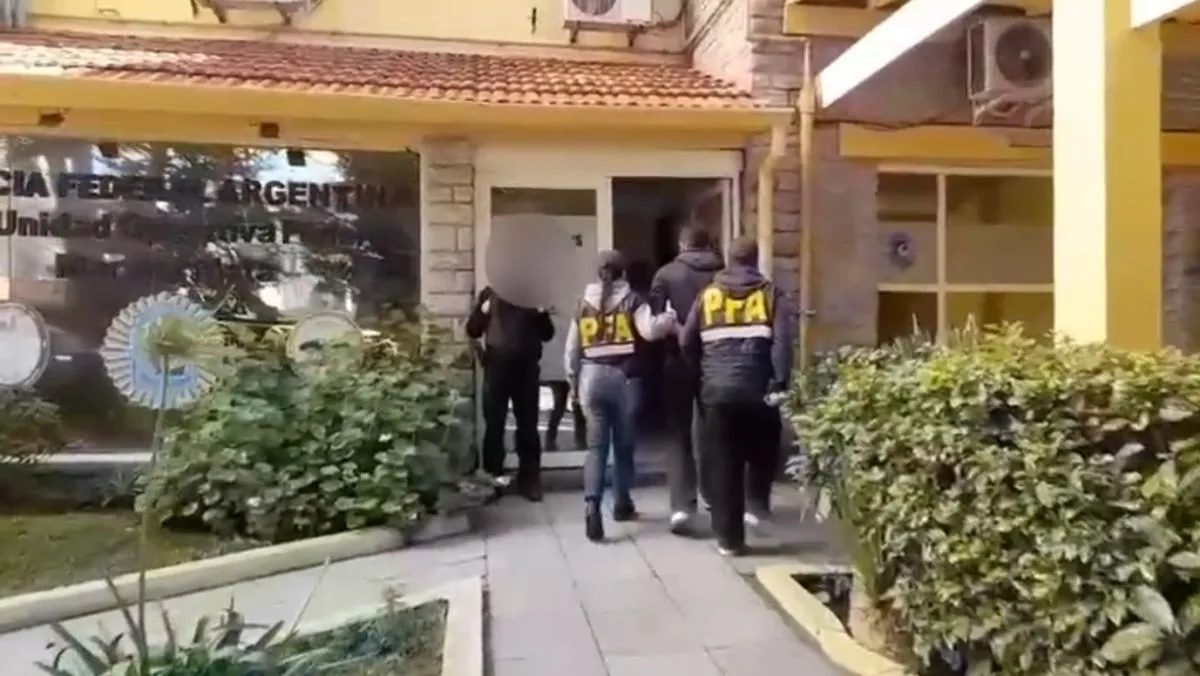Allanamiento en Colinas Verdes por material de abuso infantil