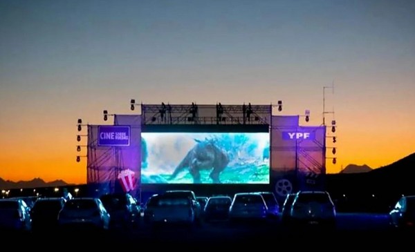 El autocine de 200 autos que tumbó el clima marplatense