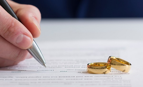 Un divorcio de 25 años terminó en $18,4 millones