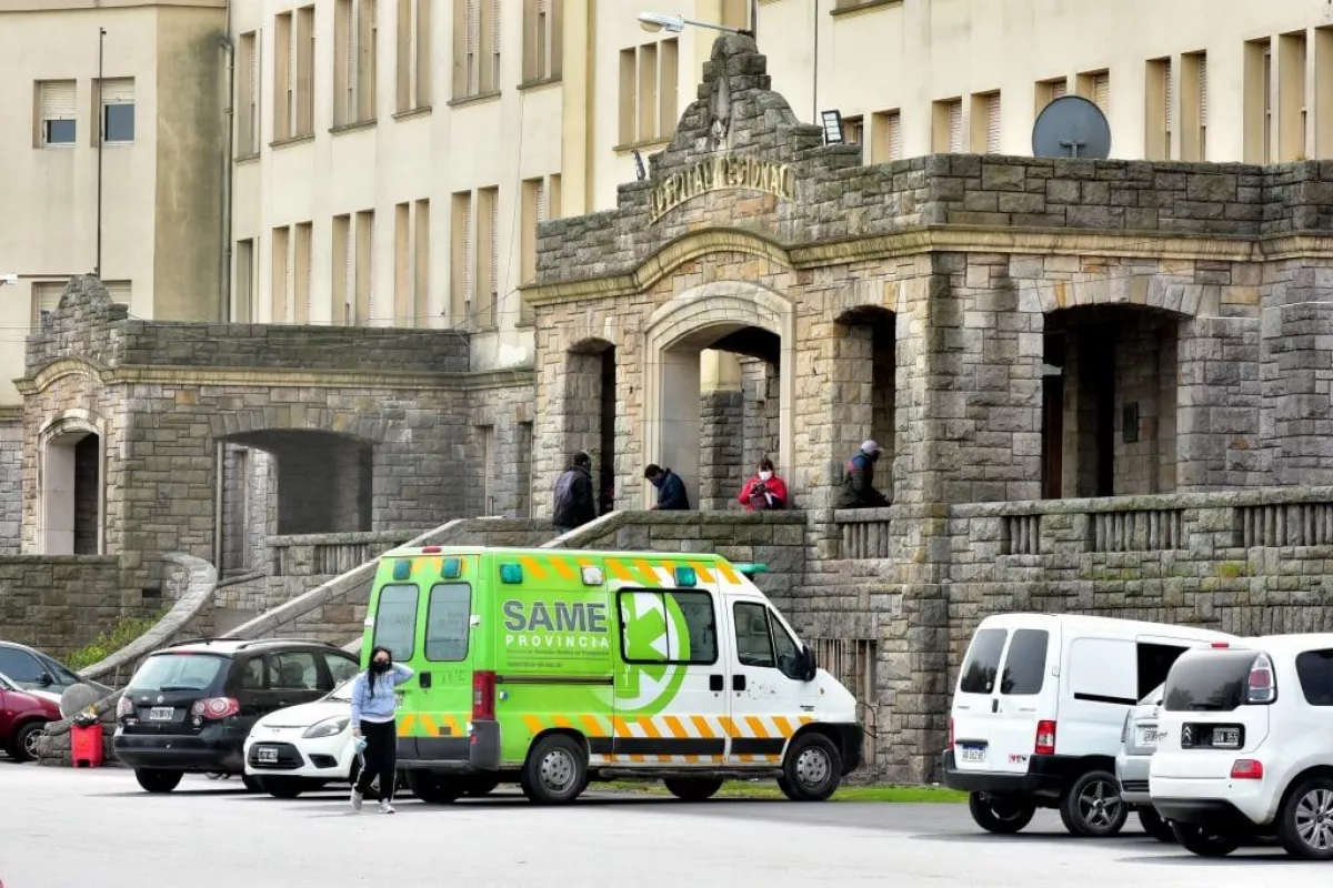 Dos hombres heridos en conflictos con exparejas
