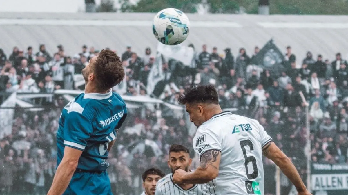 Alvarado cayó 1-0 y necesita remontar en el Minella