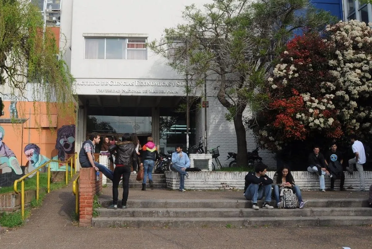 La UNMDP abre su propio LinkedIn para buscar laburo