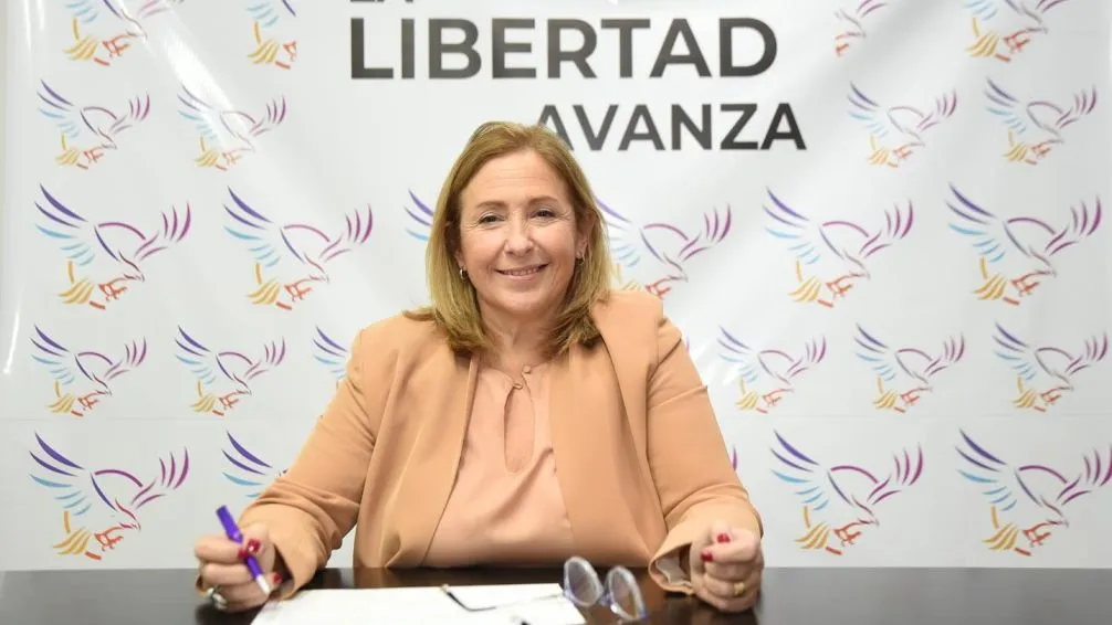 El colectivo pasa, el pasajero queda esperando