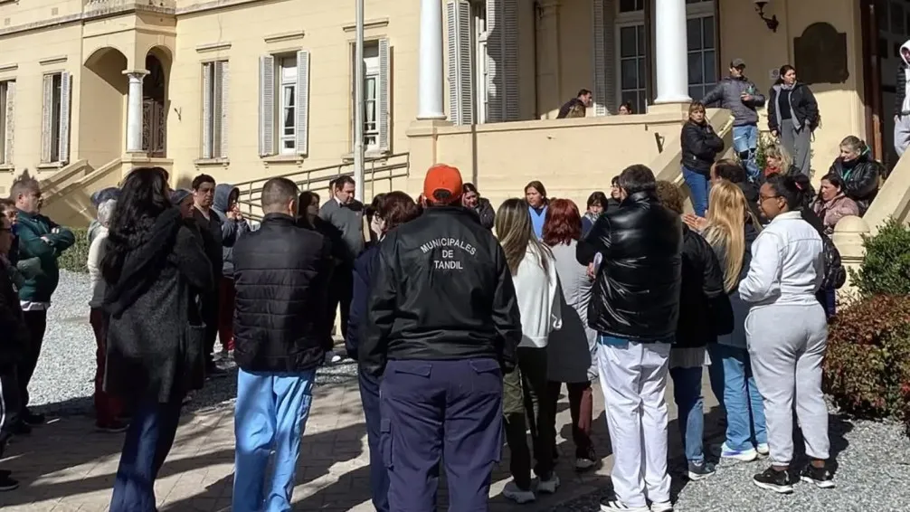 La guardia vuelve al centro del reclamo en el Santamarina