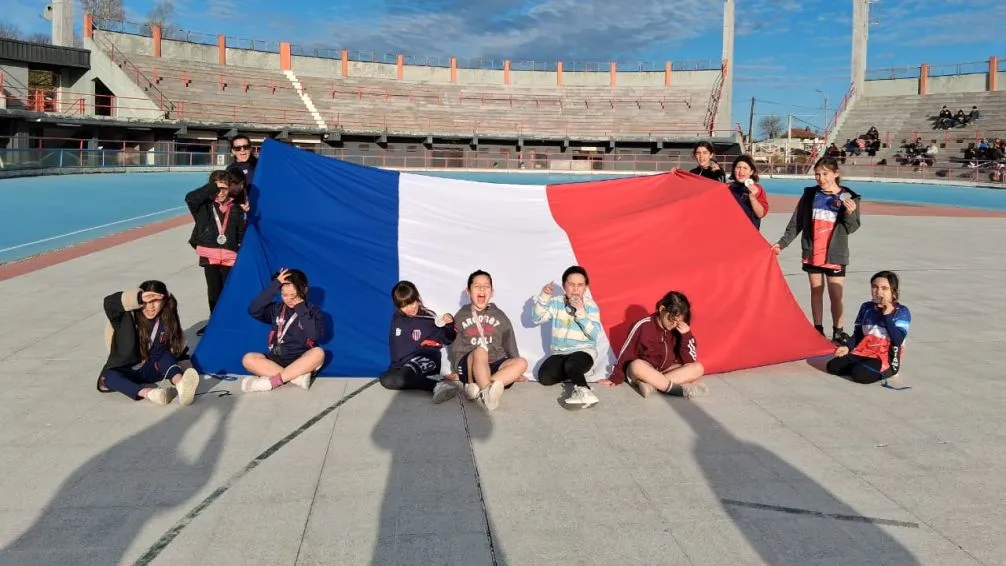 La bandera de Ferro dio su vuelta olímpica en Mar del Plata